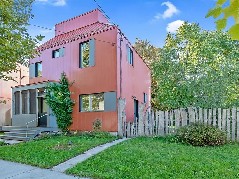 621 Otisco St — Photo 10