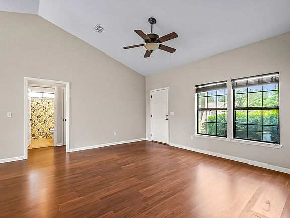 5th image of 17 Juniper Dr