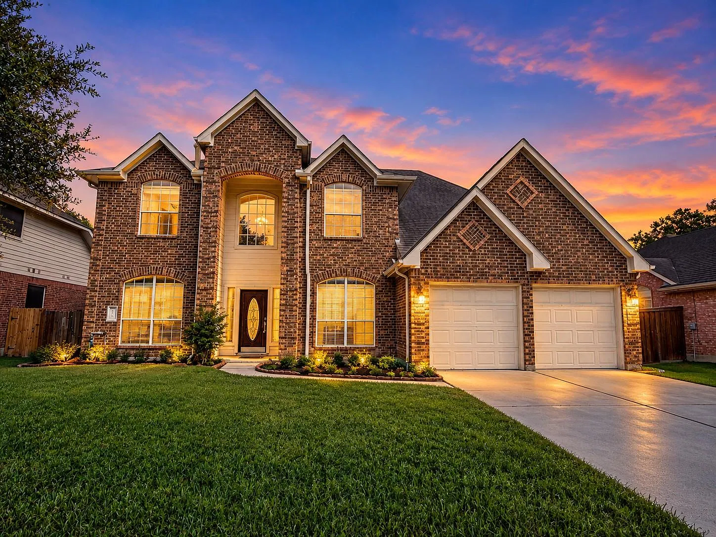 4 bed, 2.5 bath, 3385 sqft, $2,500 — Photo 2