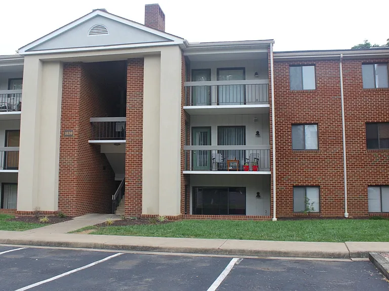 1030-5 Blue Ridge Dr #1 — Photo 1
