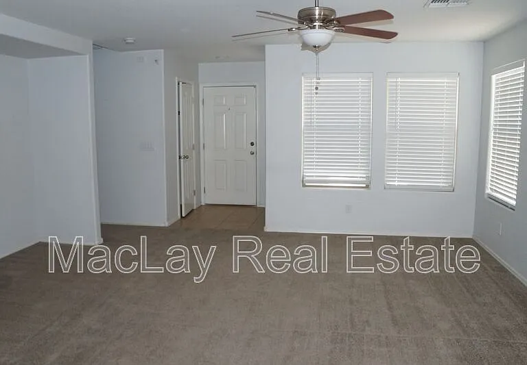 5809 E Hampton Ave — Photo 17