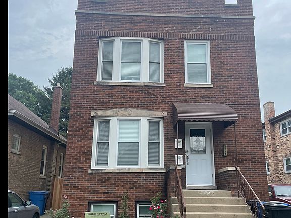 2nd image of 4711 N Kenton Ave #1A
