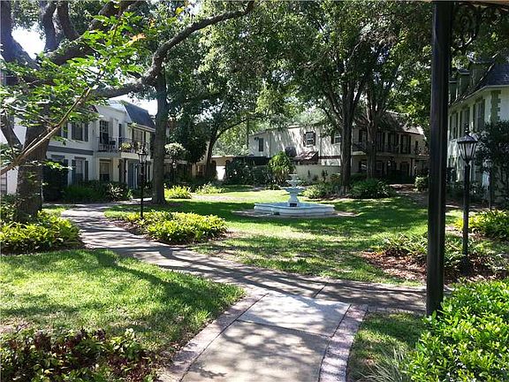 3rd image of 4483 Vieux Carre Cir