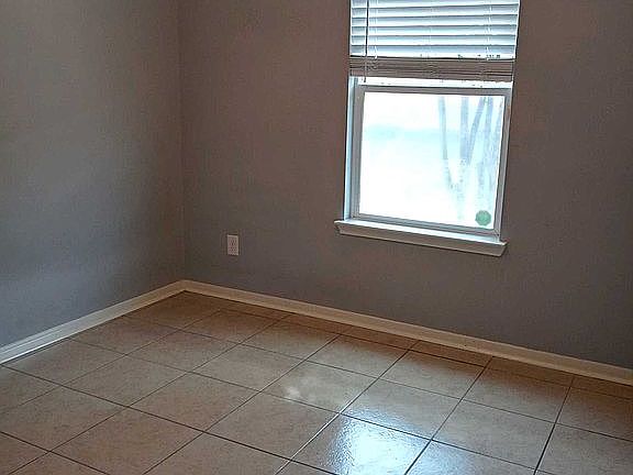 4th image of 6302 Mountain Pines Ln