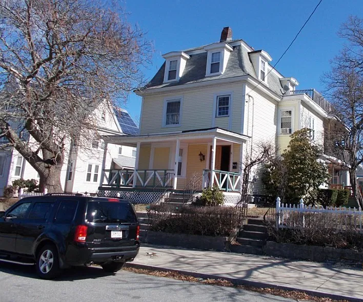 91 High St #3