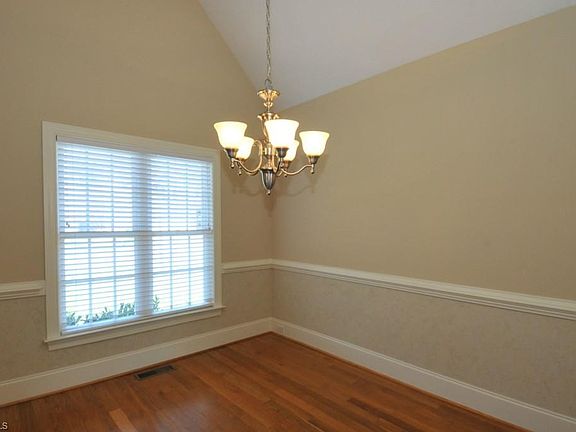 4th image of 865 Cameron Village Dr