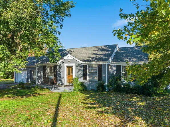 5600 Vine Ridge Dr, Nashville, TN 37205