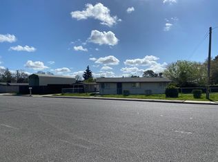 901 E D St, Oakdale, CA 95361