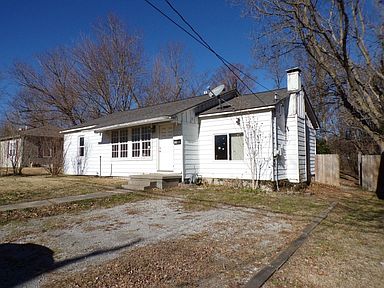 604 W Grand Ave, Carterville, IL 62918 | Zillow