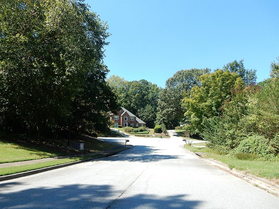 2nd image of 4020 Chipley Ct