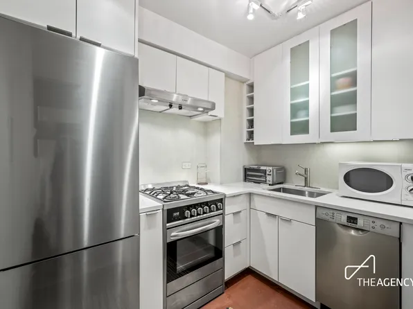 230 East 79th Street 4D image 3 of 4