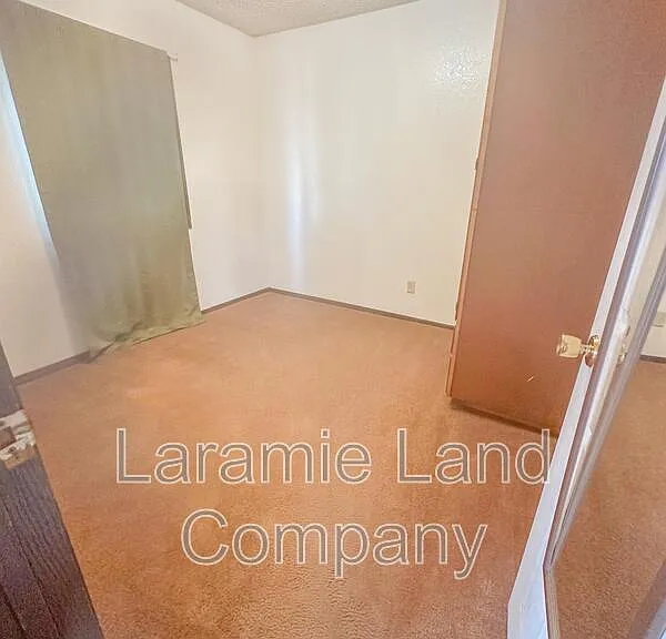 1268 N 6th St #B — Photo 6