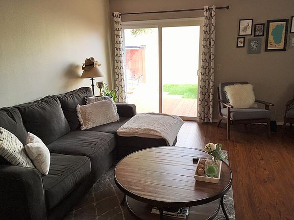 5th image of 1351 Royal Way APT 19