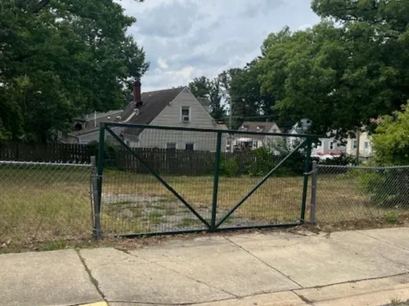 5601 Tilden Rd, Bladensburg, MD 20710