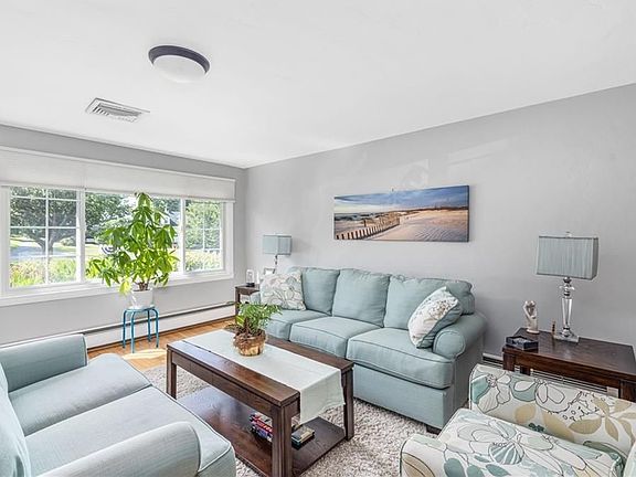 5th image of 288 Green End Ave