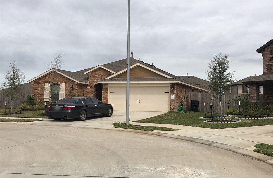 2nd image of 6903 Kingsford Gable Ct
