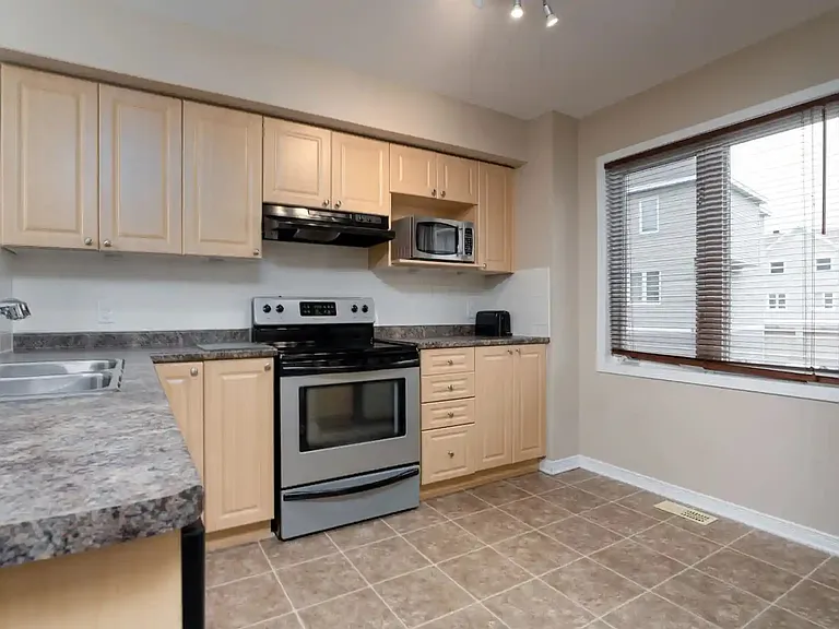 231 Kennevale Dr #1 — Photo 3