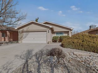 705 Santa Fe Meadows Dr NE, Rio Rancho, NM 87144