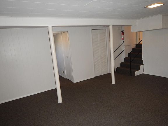 carpeted basement 15' x 19' also small room 10' x 10'