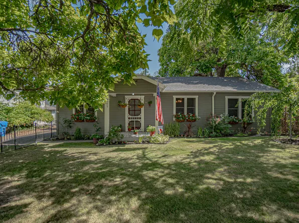 1969 SW Allen Creek Rd, Grants Pass, OR 97527