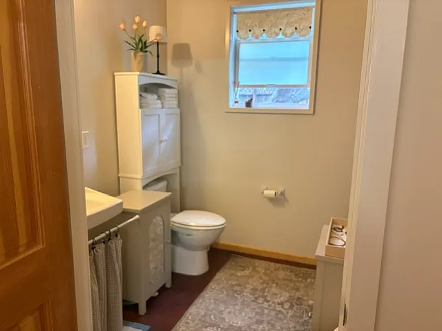 bathroom with tile shower