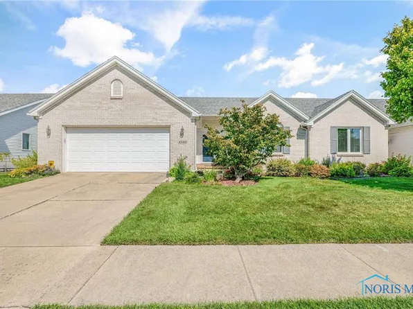 4340 S Watercrest Dr, Toledo, OH 43614