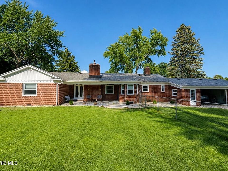 1st image of 5655 Parkwood Blvd