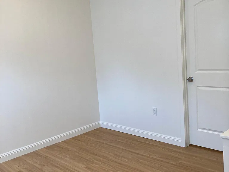 1803 Judah St #A — Photo 2