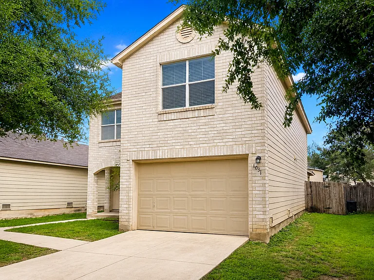 6031 Kensinger Pass — Photo 2