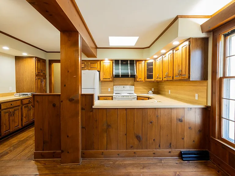 1008 Lakeshore Dr — Photo 20