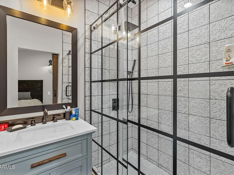 4402 E Turney Ave — Photo 31