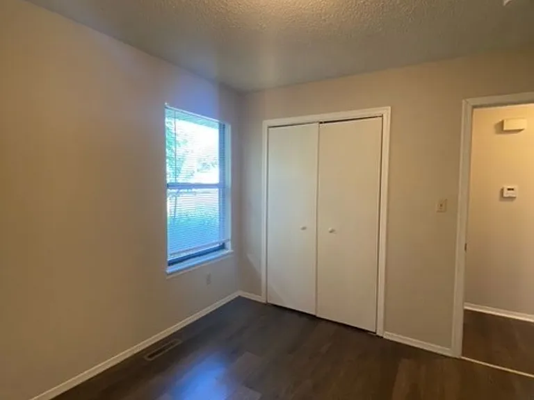 1443 N Wabash Ave — Photo 11