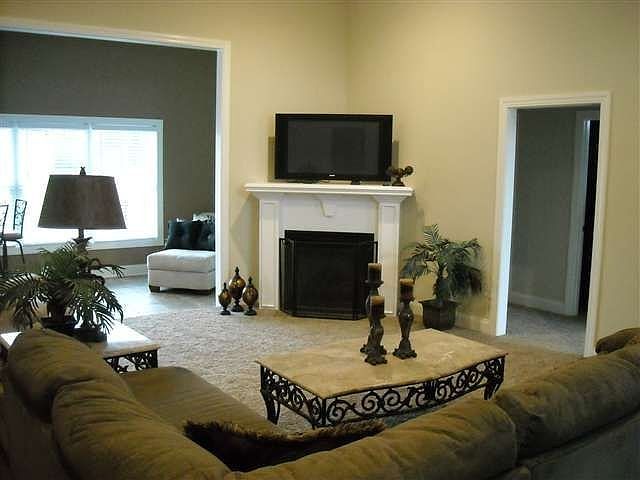 2nd image of 3130 Greystone Dr