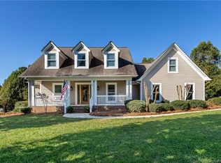 161 Harbor Landing Dr, Mooresville, NC 28117