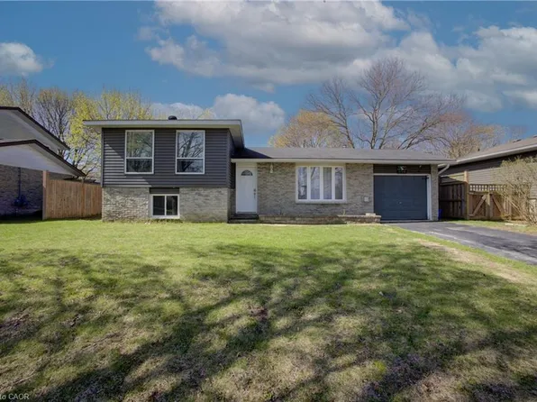 354 Falconer St, Saugeen Shores, ON N0H 2C2