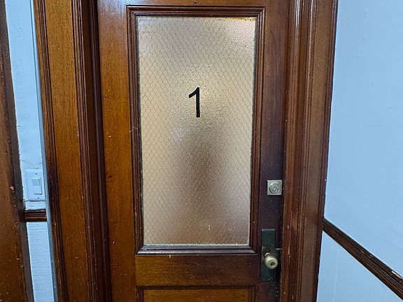 2nd image of 6 Granger Pl APT 1