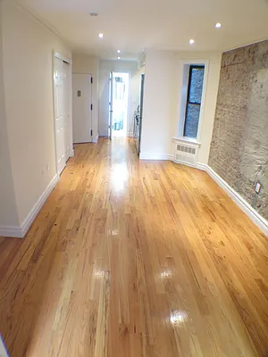 Rented by Glasser Realty LLC | media 7