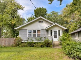 2016 30th St, Des Moines, IA 50310