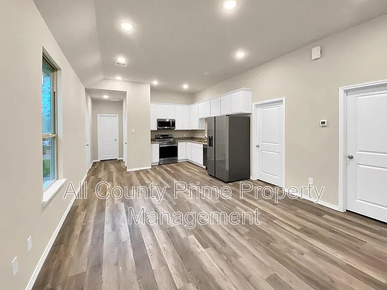 11593 Persimmon St — Photo 6