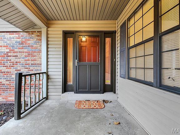 3rd image of 7127 Honey Ln