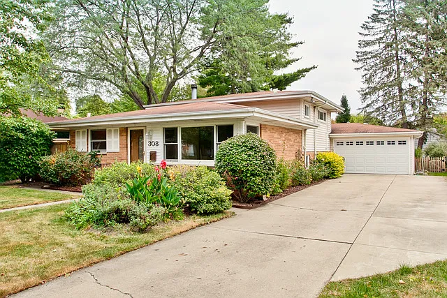 308 Drake St photo 1