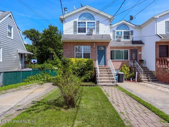 31 Marie St, Staten Island, NY 10305