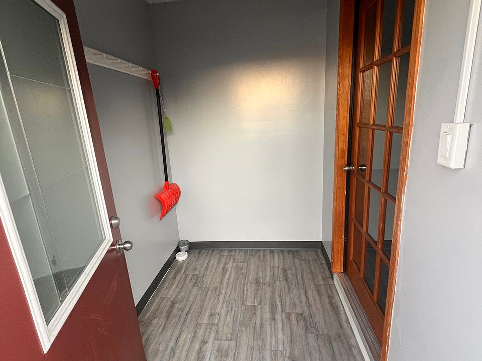 1st image of 1005 W Main St #B