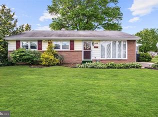 508 Buckingham Dr, Sewell, NJ 08080