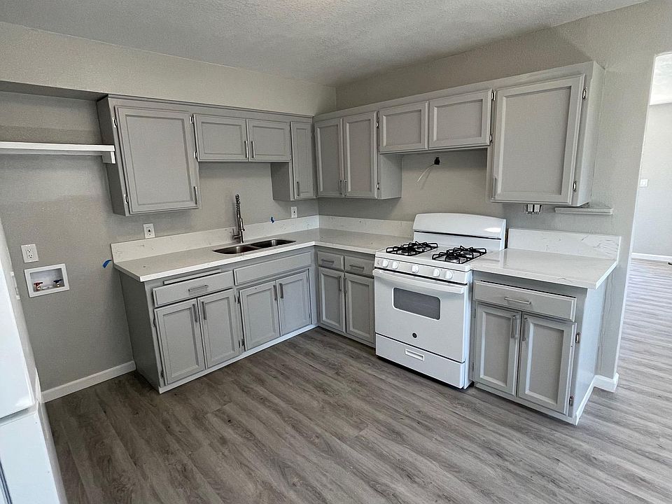 1st image of 2155 S Bardell Ave