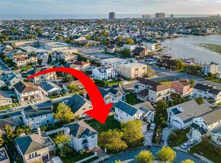 61 Bayside Ct, Margate, NJ 08402