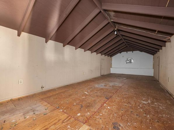 2152 Ramona Ln, Vista, CA 92084