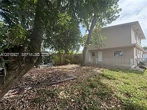 435 NW 44th Ave #BACK — Photo 2