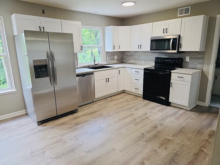 5024 N Topping Ave — Photo 9
