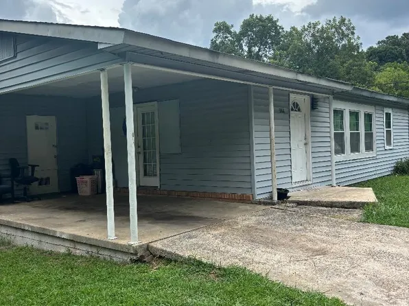 944 Edwards Lake Rd, Birmingham, AL 35235